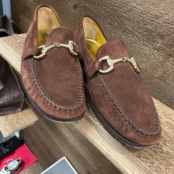 Beverly Feldman Brown Suede Loafers with Crystal Bit Detail – Size 37.5 - Picture 2 of 6
